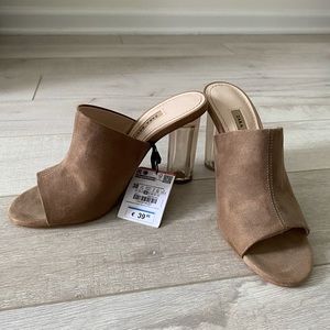 Zara Heels (NEVER WORN)